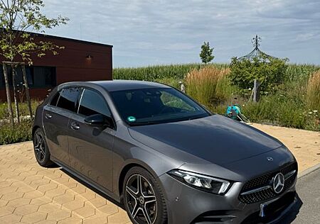 Mercedes-Benz A 200 - AMG Line - Burmester - Night Paket