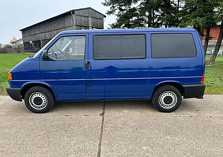 VW T4 Caravelle Volkswagen T4 Benziner/Autogas/ 8 Sitzer sehr gepflegt