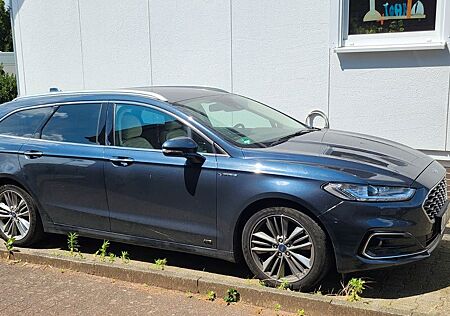 Ford Mondeo Vignale Tournier 2,0 TDCi Autom. AWD AHK