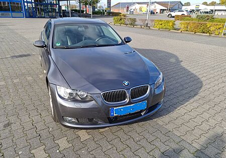 BMW 330i Coupé -