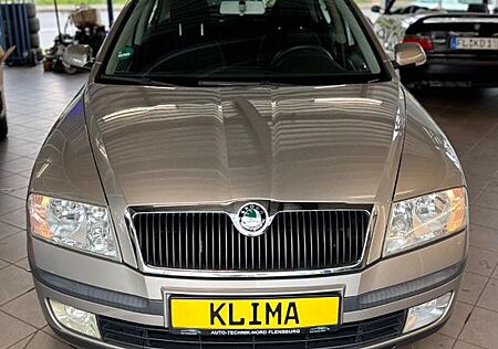 Skoda Octavia Lim. Ambiente *Tüv Neu *Service Neu