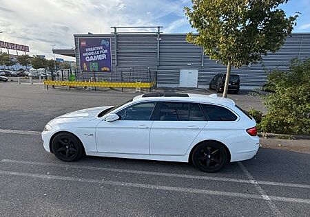 BMW 520d Touring - Autom.Leder/Navi/SHZ/Pano.Anh-Kup