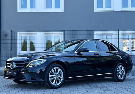 Mercedes-Benz C 180 /KAMERA/LED/NAVI/SPORT-SITZ/TEMP