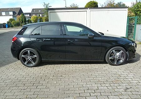 Mercedes-Benz A 180 -