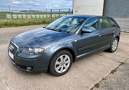 Audi A3 1.6 FSI Sportback TÜV NEU