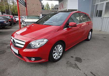 Mercedes-Benz B 180 CDI PanoDach SportPaket Navi PDC SHZ