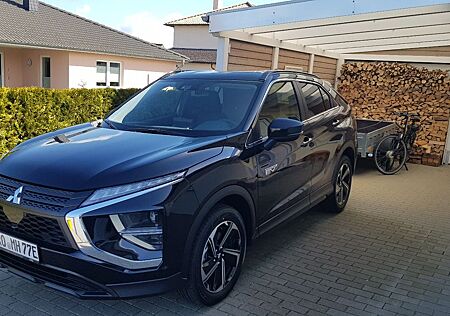 Mitsubishi Eclipse Cross 2.4 PLUG-IN HYBRID 4WD mit AHK