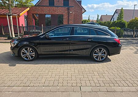 Mercedes-Benz CLA 200 Shooting Brake CLA 200 d Shooting Brake TÜV*NAVI*LEDER*18 ZOLL