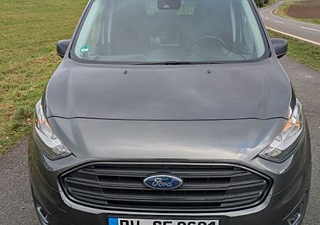 Ford Transit Connect inklusive Fahrzeugeinrichtung