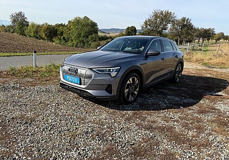 Audi e-tron 50 quattro S line S line