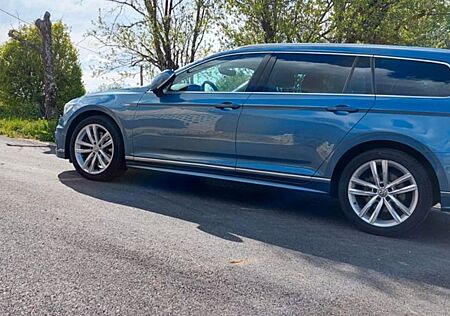 VW Passat Variant Volkswagen 2.0 TSI DSG 4MOTION Highline ...