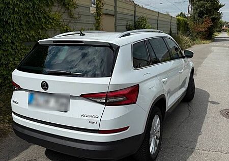 Skoda Kodiaq 2.0 TSI DSG 4x4 Canton Panorama Leder