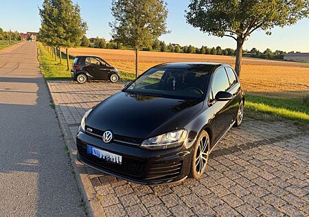 VW Golf Volkswagen 2.0 TDI DSG BMT GTD GTD