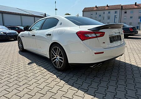 Maserati Ghibli 3.0 V6 S Q4 *Späne im Ölkreislauf*GEWERBE