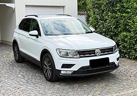 VW Tiguan Volkswagen 2.0 TDI Sport & Style Paket
