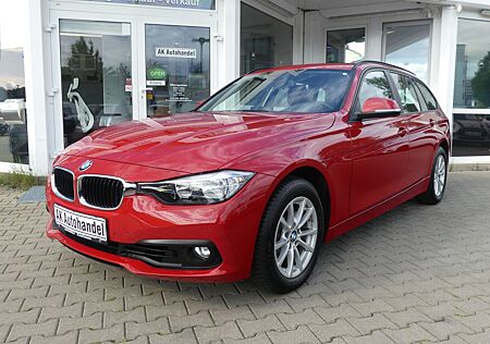 BMW 320i xDrive Navi Panorama PDC Aut.