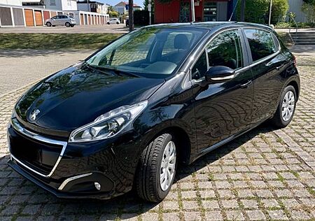 Peugeot 208 Active / top gepflegt & gewartet / Sitzhzg