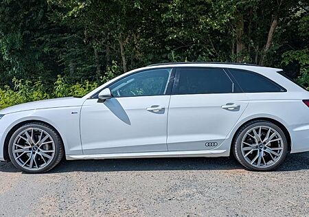 Audi A4 40 TDI Avant S line