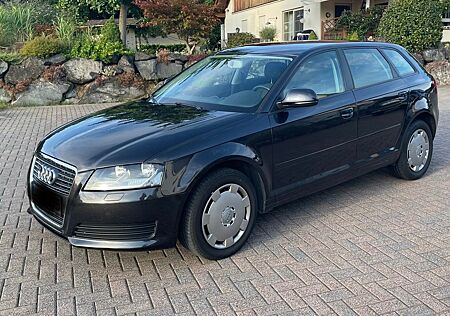 Audi A3 1.6 TDI (DPF) 102g CO2 Attract. Sportb. A...