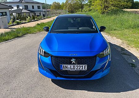 Peugeot e-208 136 GT 50kWh