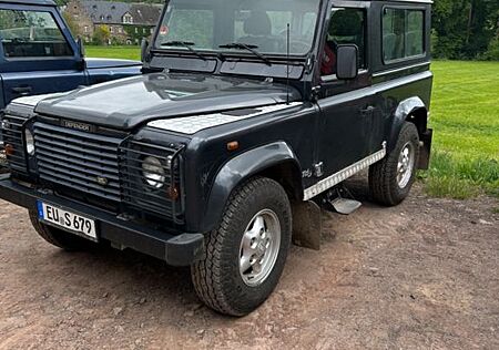 Land Rover Defender 90 TD 5 Station Wagon -