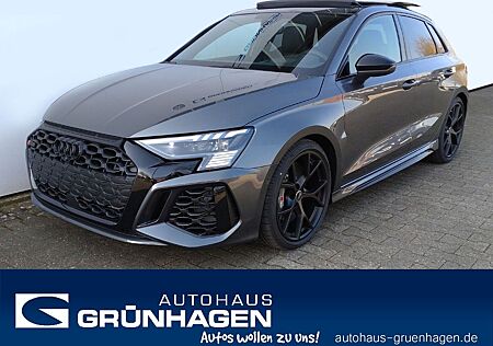 Audi RS3 RS 3 2.5 TFSI quattro Sportback HUD-Leder-Pano