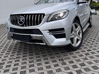 Mercedes-Benz ML 350 CDI  AMG Packet Panorama Offroad Packet