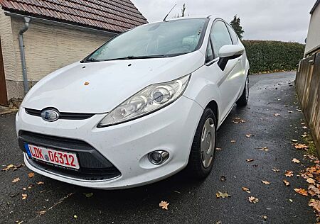 Ford Fiesta Titanium 1,25 Klima/Multifunktionslenkrad
