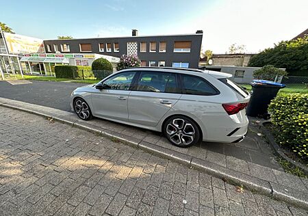 Skoda Octavia 2.0 TDI DSG RS COMBI RS