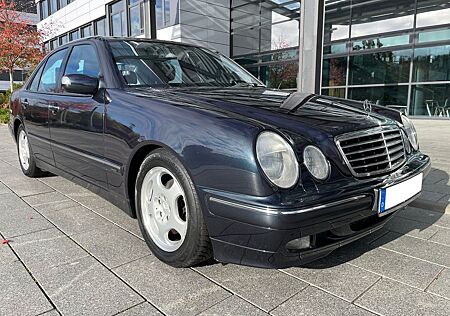 Mercedes-Benz E 240 Avantgarde 24 J. 1.Hd. GSD Xenon Traumzust