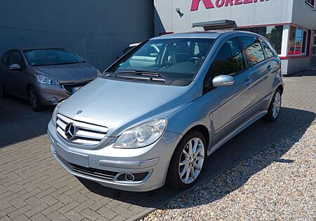 Mercedes-Benz B 200 B -Klasse Special Edition Automatik Navi