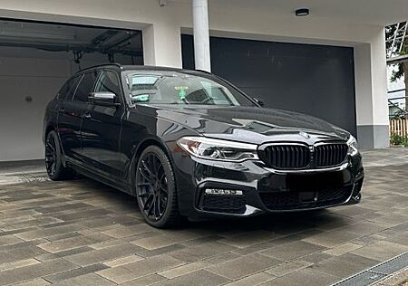 BMW 540i xDrive Touring A/Harman/Pano/Softclose