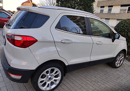 Ford EcoSport 1,0 EcoBoost 92kW Titanium Titanium