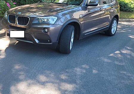 BMW X3 xDrive Aut Leder Ponorama Navi