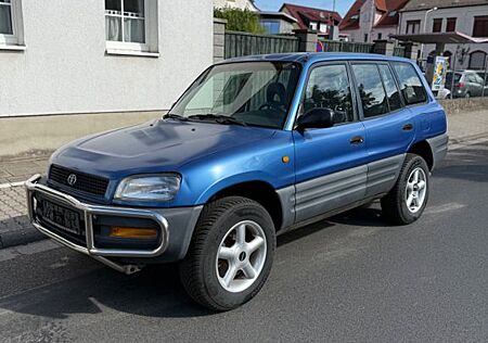 Toyota RAV 4 Allrad Klima