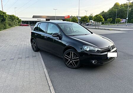 VW Golf Volkswagen 1.2 TSI Team