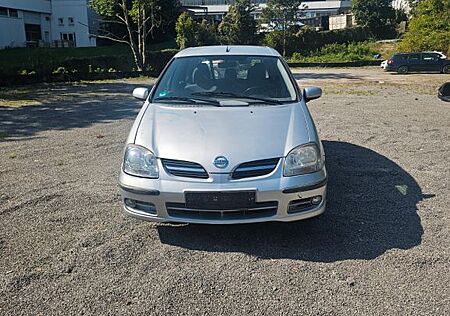 Nissan Almera Tino Acenta plus