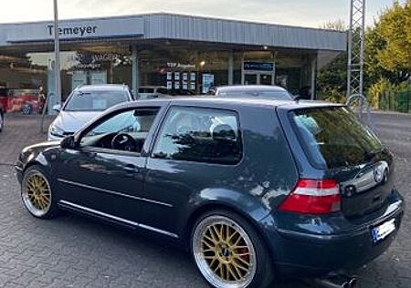 VW Golf Volkswagen 1.4 Pacific - TÜV 04/25 abgelaufen