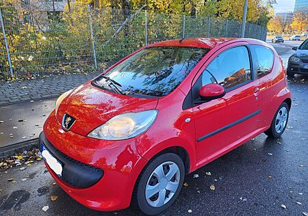 Peugeot 107 Urban Move*KLIMA*SERVO*EFH*ZV*TÜV Neu*