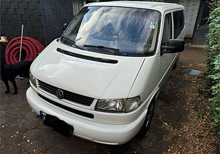 VW T4 Caravelle Volkswagen 2,5-l-Otto lang Standard