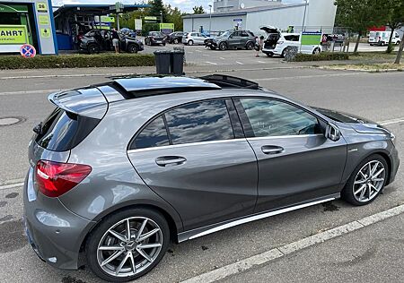 Mercedes-Benz A 45 AMG Mercedes-AMG A 45 4MATIC DCT Merced...