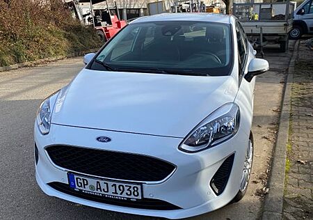 Ford Fiesta 1,1 52kW Cool & Connect SELBST EINPARKEND