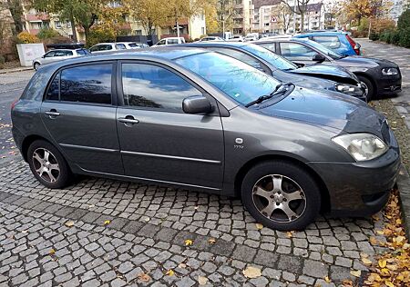 Toyota Corolla 1.4 Benzin, TÜV bis 11/2027
