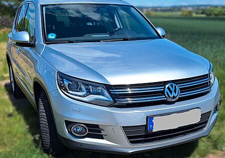 VW Tiguan Volkswagen 2.0 TDI 130kW DSG 4MOTION Sport & St...