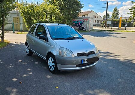 Toyota Yaris 1.0 linea sol linea sol
