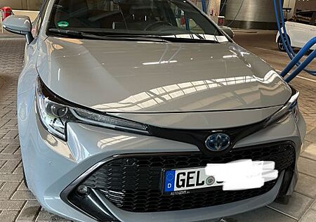 Toyota Corolla 1,8 Hybrid Tour. TeamD, Allwett., Garant