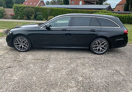 Mercedes-Benz E 300 d 4MATIC T Autom. -