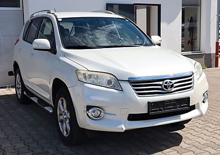 Toyota RAV 4 RAV4 2,2D 4WD Executive