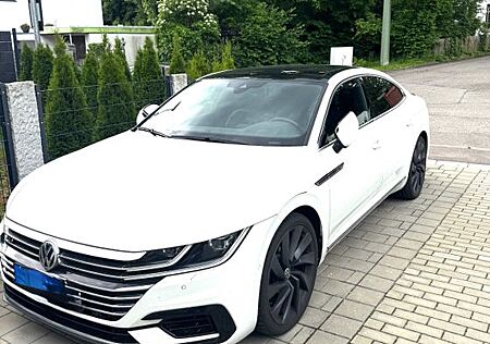 VW Arteon Volkswagen 2.0 TSI 206kW DSG 4MOTION R-Line R-Line