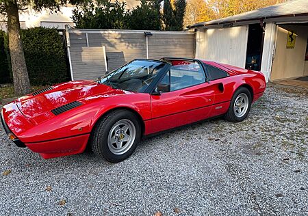 Ferrari 308 GTSi - der perfekte Magnum P.I. Wagen